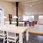 Prázdninový dům 6 Person In Slagelse