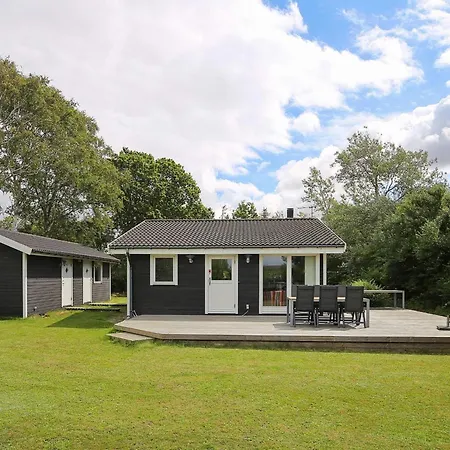 6 Person In בית נופש