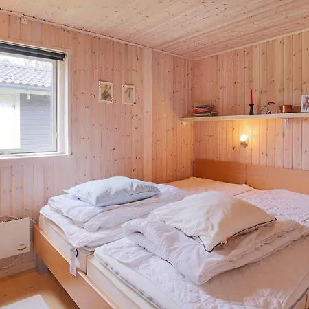 6 Person In בית נופש *